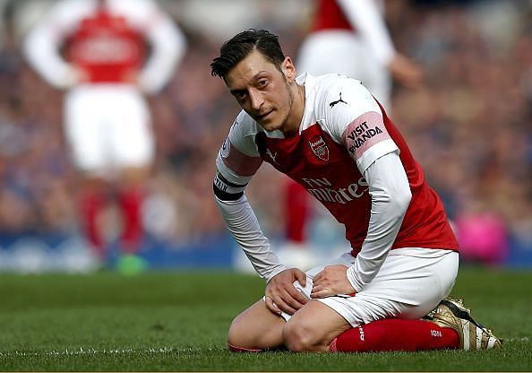 Arsenal's lack of wing play hampered Ozil